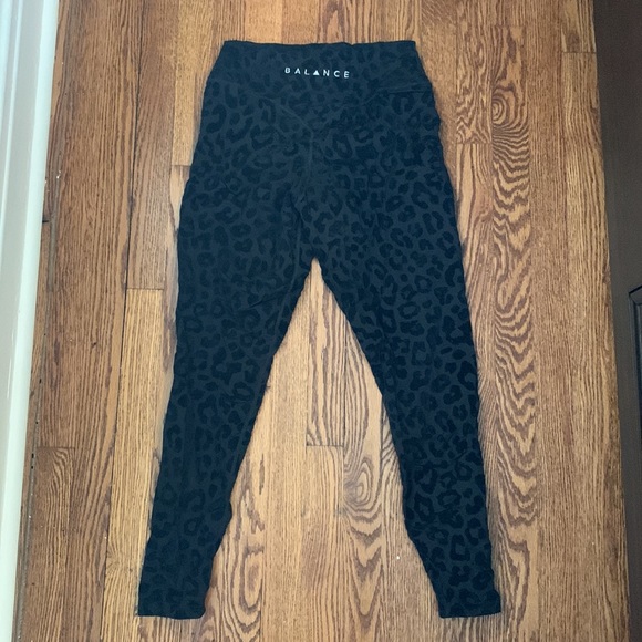 Balance Athletica Lux Pant - Picture 4 of 6